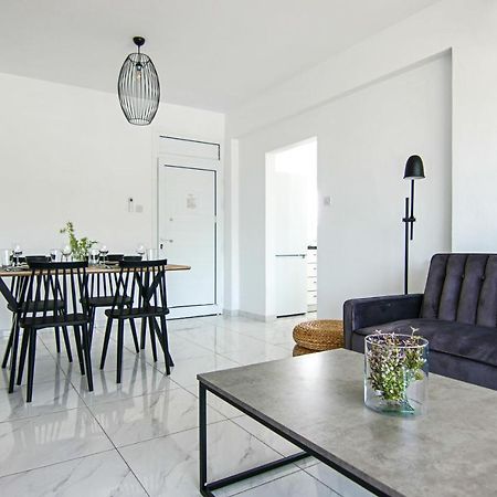 Phaedrus Living - Seaside Executive Flat Harbour 206 Paphos Exterior foto